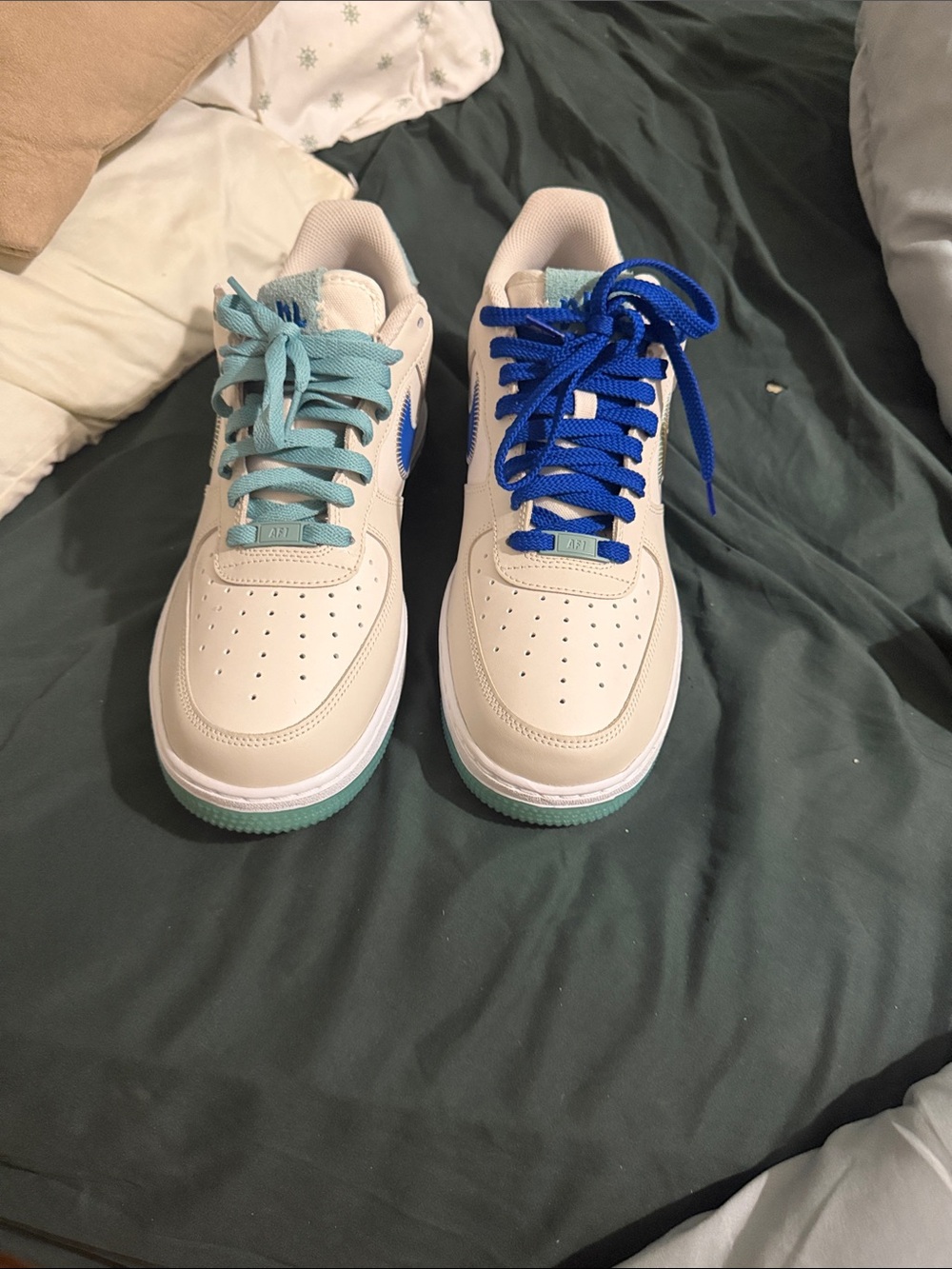 Nike Kids Two-Tone Lace-Up Sneakers - White with Blue & Teal